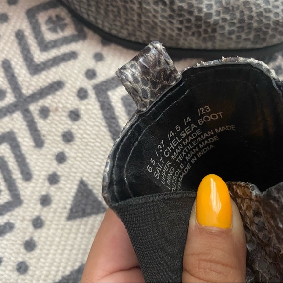 Snakeskin booties - Picture 2 of 5